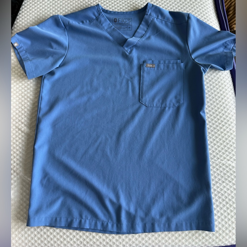 Men’s figs ceil blue scrub set XS